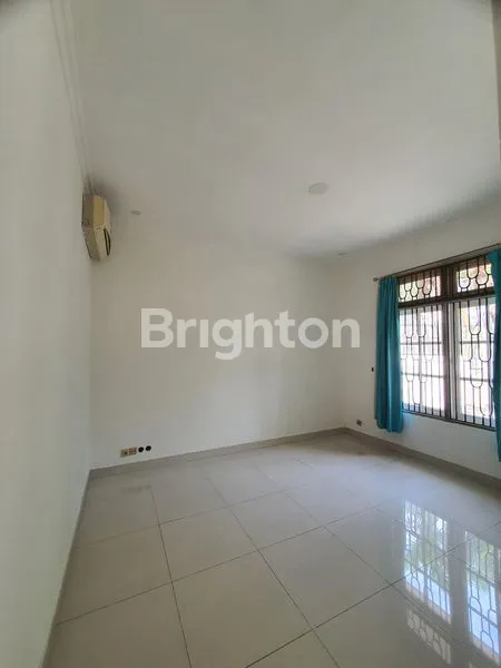 image DISEWA RUMAH SIAP HUNI, RAPI & BERSIH, CITRA 2, JAKARTA BARAT (4)