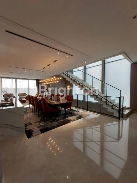 image RUMAH MEWAH TERBARU BSD CITY DILENGKAPI LIFT! CLUSTER ENCHANTE, MEWAH DAN PRIVATE, TANGERANG (8)