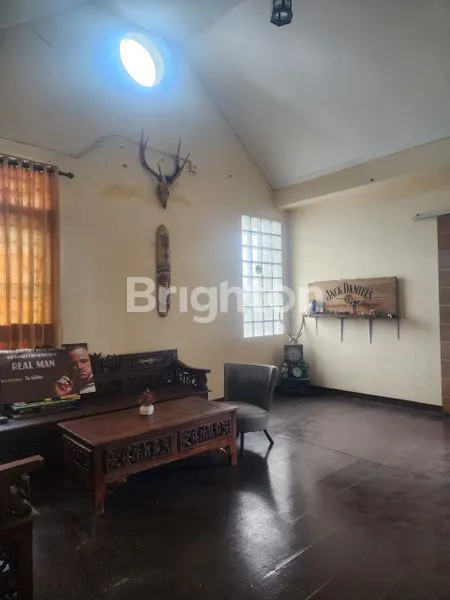 image RUKO 4 LANTAI DALAM KOMPLEK RAYA JEMURSARI STRATEGIS BISA PARKIR DEPAN RUKO DEKAT KE MARGOREJO AHMAD YANI TENGGILIS KENDANGSARI (7)