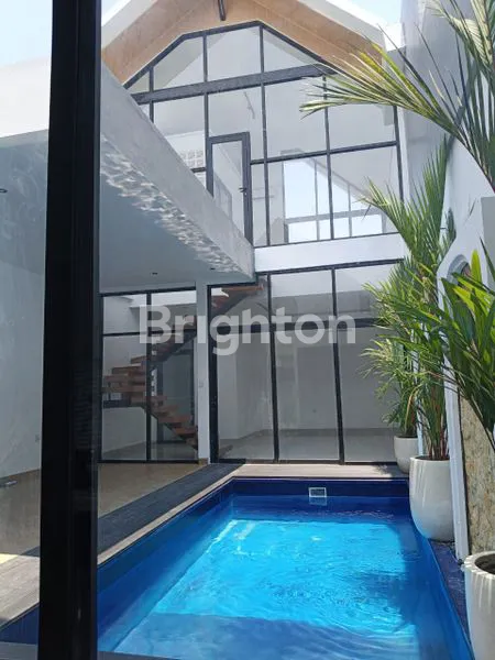 image VILLA NYAMAN DAN STRAEGIS DI MUNGGU (1)