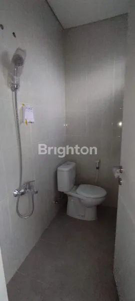 image RUMAH 2 LANTAI SIAP HUNI PUSAT KOTA SIDOARJO (8)