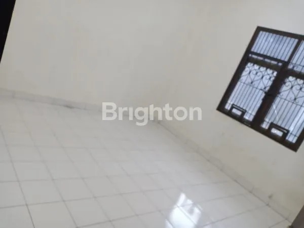 TURUN HARGA!!! RUKO STRATEGIS PASAR BARU BANDUNG - SIAP USAHA, 2 LANTAI.