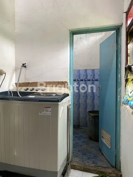 image RUMAH DUA LANTAI TENGAH KOTA SIAP HUNI (3)