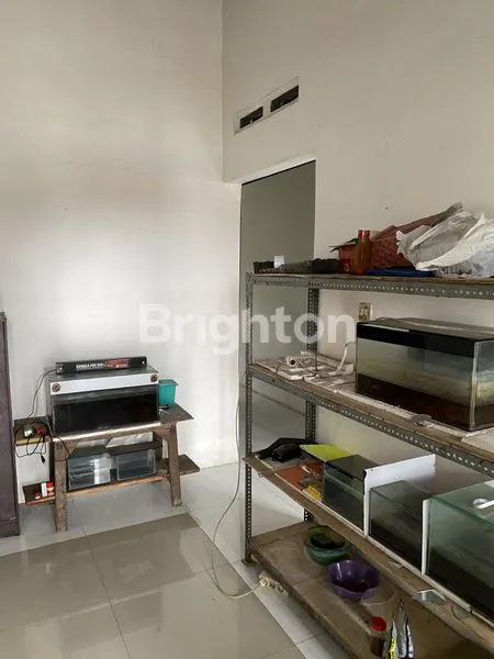 image RUMAH DUA LANTAI TENGAH KOTA SIAP HUNI (7)