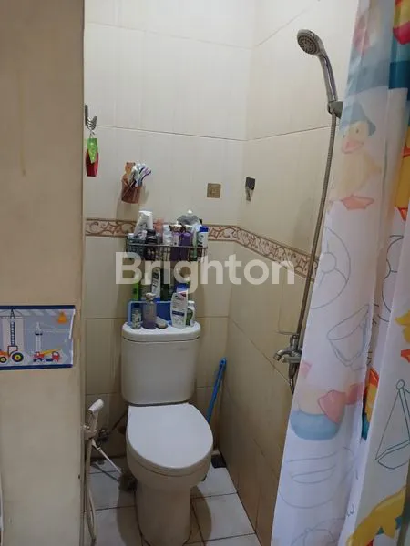 image RUMAH MURAH 2 LANTAI SIAP HUNI (7)