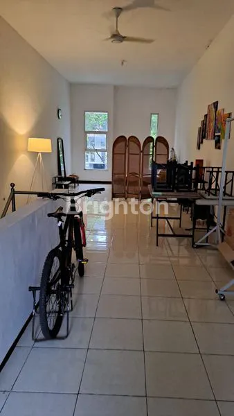 image RUKO 3 LANTAI KLOJEN MALANG (2)