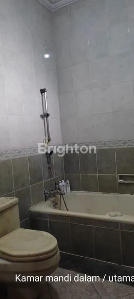 image RUMAH BESAR DEKAT SUKARNO HATTA KOTA MALANG (8)