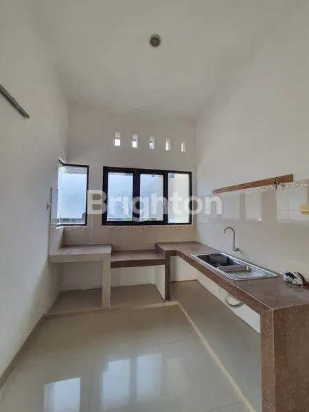 image HUNIAN NYAMAN DALAM KOMPLEK (6)