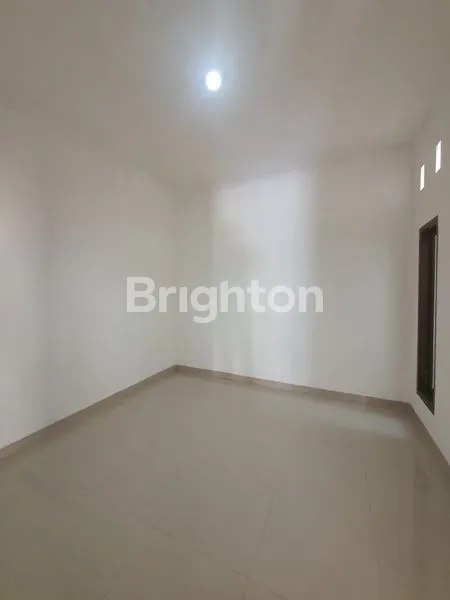 image HUNIAN NYAMAN DALAM KOMPLEK (4)