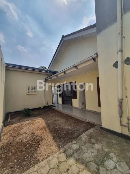 image HUNIAN NYAMAN DALAM KOMPLEK (2)