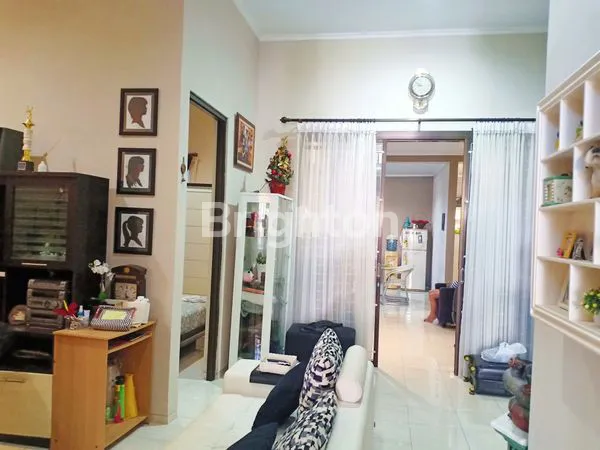 image RUMAH CANTIK MINIMALIS DEKAT SUHAT (1)