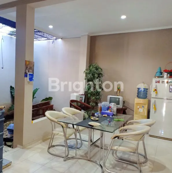 image RUMAH CANTIK MINIMALIS DEKAT SUHAT (5)