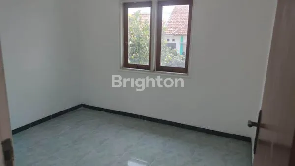 image RUMAH MEWAH & BESAR DI TIRTASANI MALANG (5)