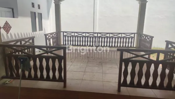 image RUMAH MEWAH & BESAR DI TIRTASANI MALANG (6)