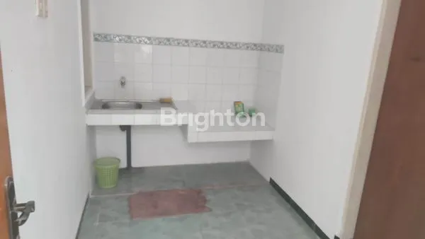 image RUMAH MEWAH & BESAR DI TIRTASANI MALANG (8)