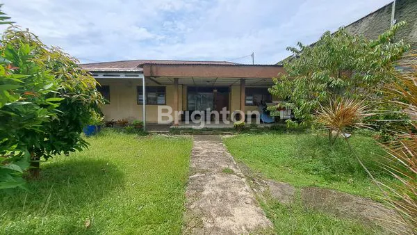 image RUMAH DIJUAL LUAS DAN BISA DIBUAT KOS/RENOVASI (1)