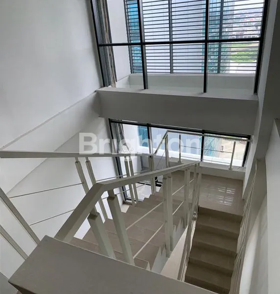 SKY SUITES SOHO SAMATOR SUPERBLOK DI MERR, KEDUNG BARUK, DEKAT UBAYA, STIKOM, RUNGKUT, NGINDEN, PRAPEN, SURABAYA