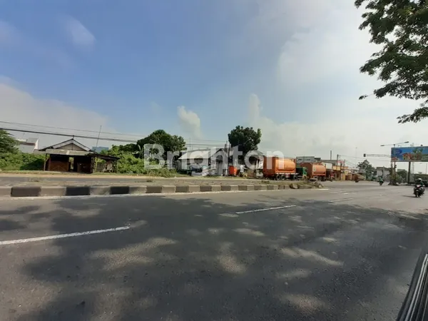 TANAH NOLL JALAN RAYA BABAT, LAMONGAN, DEKAT PASAR, COCOK UNTUK USAHA MAUPUN PABRIK, DEKAT RUMAH SAKIT