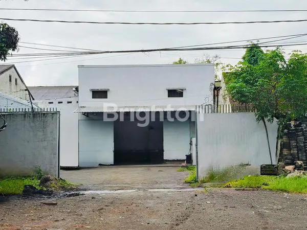 image GUDANG DI TENGAH KOTA MALANG (1)