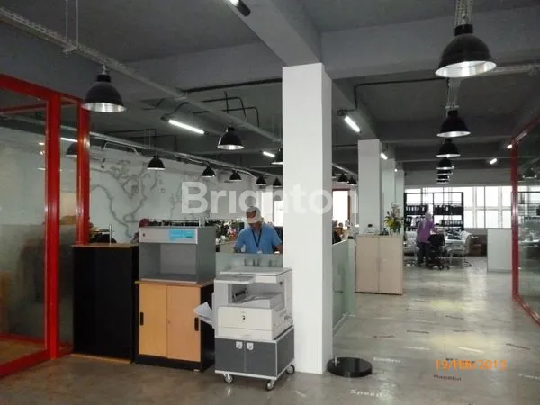 image RUKO SIAP HUNI COCOK UTK KANTOR ADA LIFTNYA DAERAH MABES, JAKARTA BARAT (2)