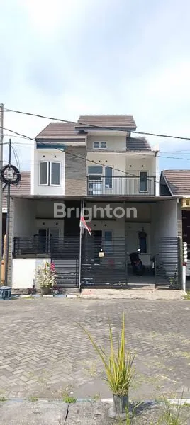 image RUMAH 2 LANTAI MINIMALIS DRIYOREJO (1)