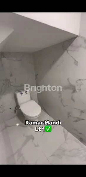 image RUMAH MINIMALIS  2 LANTAI BARU GRESS DI MULYOSARI  SURABAYA (5)