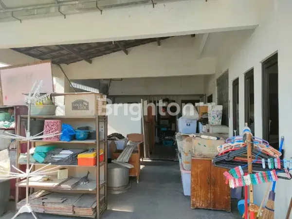image RUMAH HOOK HITUNG TANAH DI RUNGKUT PERMAI TERAWAT ONE GATE SYSTEM (8)