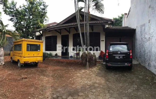 image DI JUAL RUMAH STRATEGIS DI KAWASAN PONDOK AREN (1)