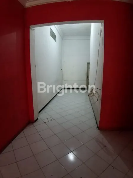 image RUKO KOMERSIAL 2 LANTAI SIAP PAKAI NOL JALAN DOUBLE WAY, AREA RAMAI DAN PADAT PENDUDUK DEKAT SUTOREJO PAKUWON CITY ITS UNAIR (2)