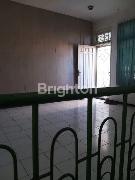 image RUKO KOMERSIAL 2 LANTAI SIAP PAKAI NOL JALAN DOUBLE WAY, AREA RAMAI DAN PADAT PENDUDUK DEKAT SUTOREJO PAKUWON CITY ITS UNAIR (5)