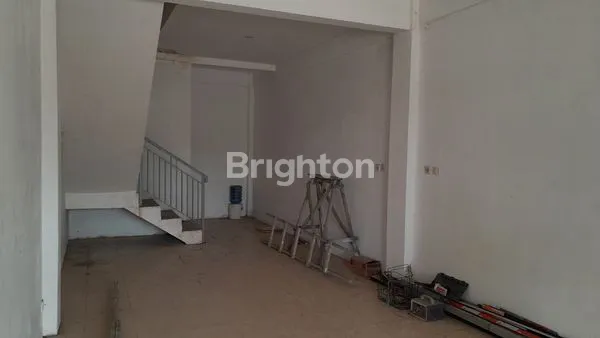 image RUKO DISEWAKAN JALAN RAPAK INDAH  (3)