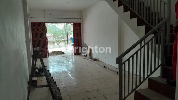 image RUKO DISEWAKAN JALAN RAPAK INDAH  (2)