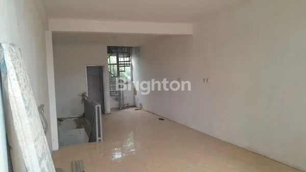 image RUKO DISEWAKAN JALAN RAPAK INDAH  (8)