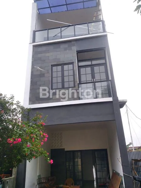 image KAVLING YANG LUAS NYAMAN ASRI LOKASI STRATEGIS HADIAH RUMAH 3 LANTAI (1)