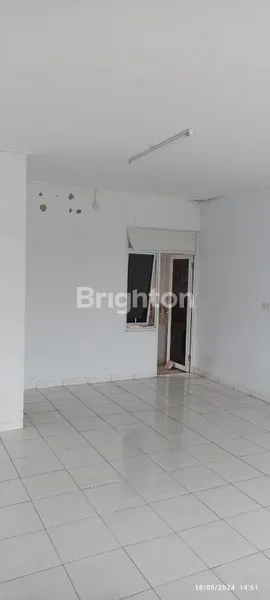 image RUKO DALAM KOMPLEK PERUMAHAN BAGUS UNTUK USAHA DI PERUMAHAN BUMI BANTAR PANJANG TIGARAKSA TANGERANG  (3)