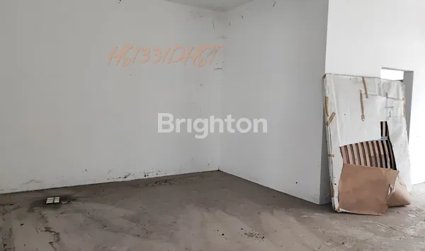 image RUMAH DHARMAHUSADA INDAH HITUNG TANAH SAJA STRATEGIS DEKAT MANYAR KERTOARJO GM (4)