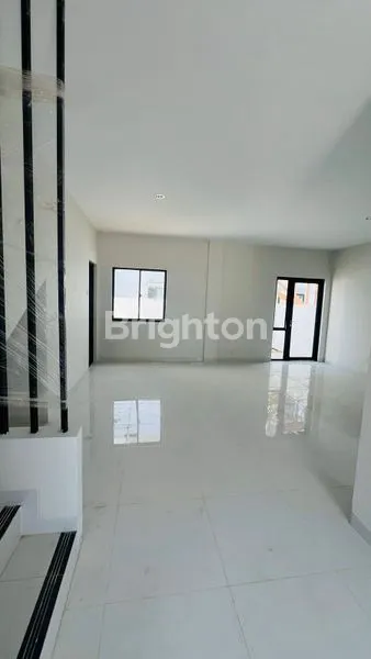 image RUMAH BATAM CENTER 2 LANTAI HANYA 1M AN SAJA (2)