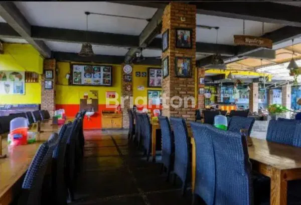 image RESTORAN ATAU BANGUNAN KOMERSIAL DEPOK 3 LANTAI PLUS ROOFTOP FASILITAS LENGKAP (7)