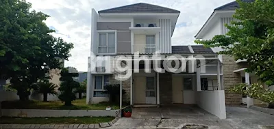 image RUMAH BOULEVARD THE TAMAN DHIKA POJOK (1)