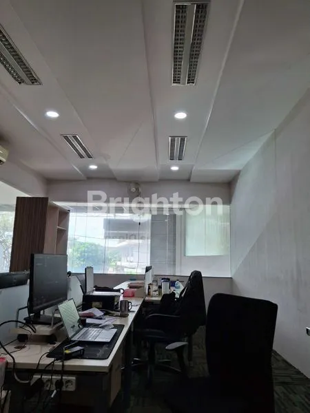 image RUKO 2 LANTAI EX MERUYA ILIR JAKARTA BARAT (6)