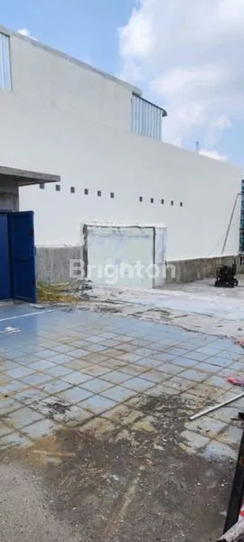 image RUKO 2 GANDENG 2 1/2 LANTAI (8)