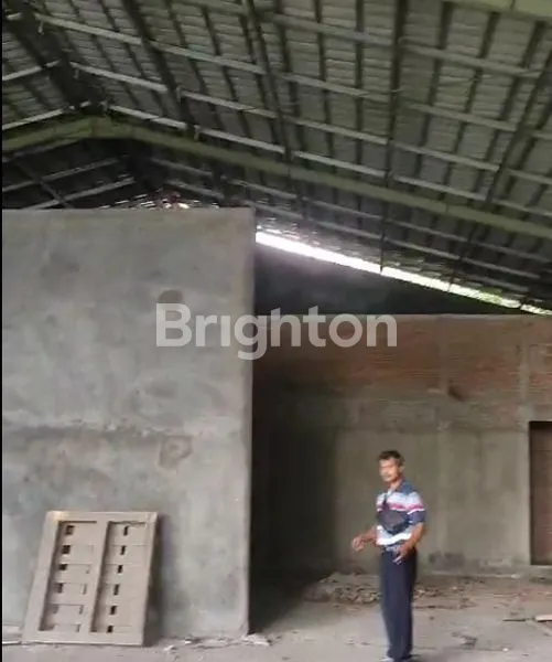 image GUDANG TENGAH KOTA PASAR NONGKO DEKAT STASIUN BALAPAN (7)