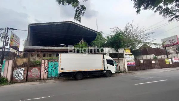 image GUDANG TENGAH KOTA PASAR NONGKO DEKAT STASIUN BALAPAN (1)