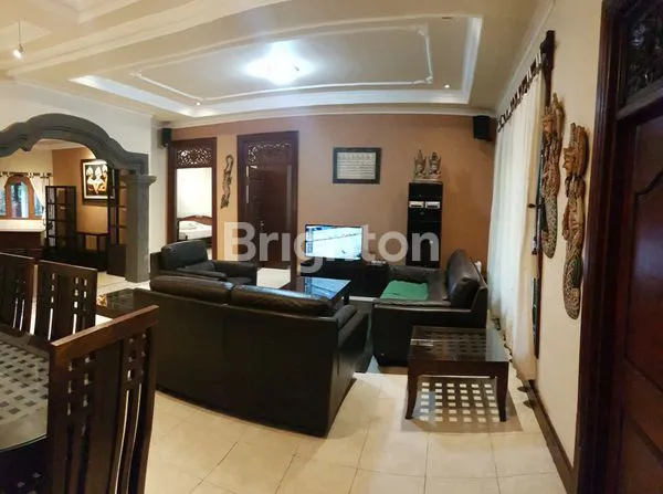 image VILLA 3BR PANTAI DUYUNG LANDSIZE 900 M2 (3)