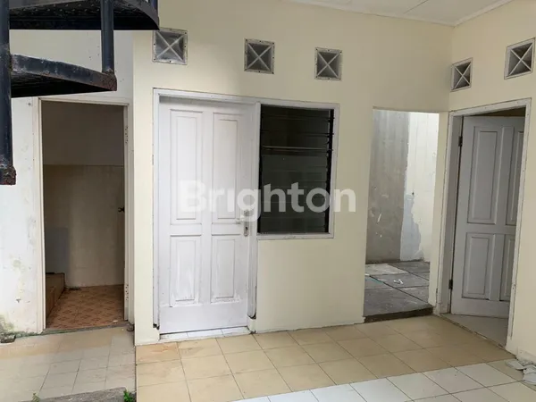 image RUMAH LOKASI STRATEGIS VILLA NUSA INDAH 5  (4)