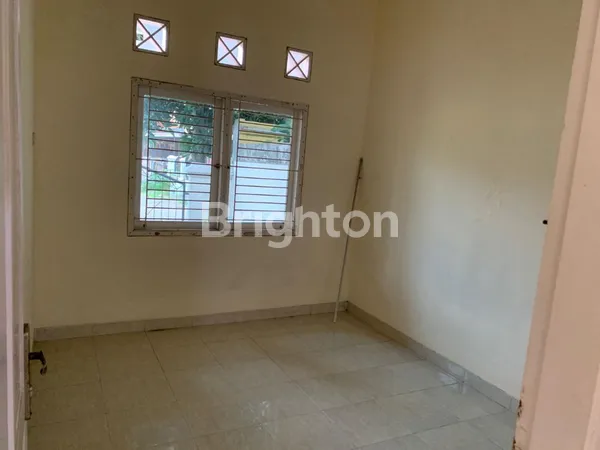 image RUMAH LOKASI STRATEGIS VILLA NUSA INDAH 5  (6)