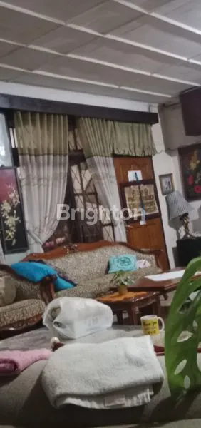 image RUMAH ARTIS LANTAI MARMER HITUNG TANAH DI PRIME SAYAP BUAH BATU  TURANGGA (5)