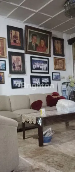 image RUMAH ARTIS LANTAI MARMER HITUNG TANAH DI PRIME SAYAP BUAH BATU  TURANGGA (2)