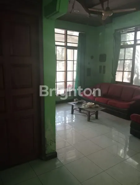 image RUMAH 2 LANTAI SIAP HUNI DI SOLOBARU (8)