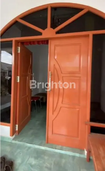 image RUMAH 2 LANTAI MEWAH CANTIK DIJUAL (3)